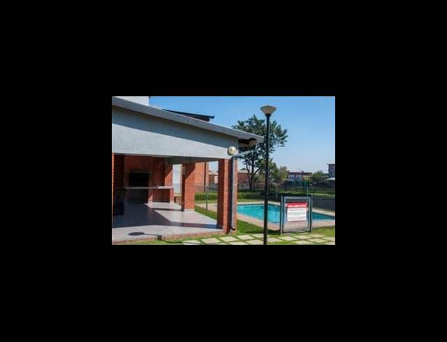 2 BEDROOM SECTIONAL TITLE FOR SALE IN GRAND CENTRAL